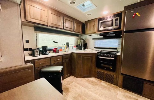 Edinburg House | RGV > Camper- RV Live the Experience