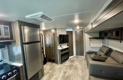 Edinburg House | RGV > Camper- RV Live the Experience