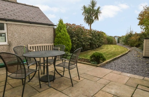Newborough Cottage | RHIANFA, pet friendly, with open fire in Newborough