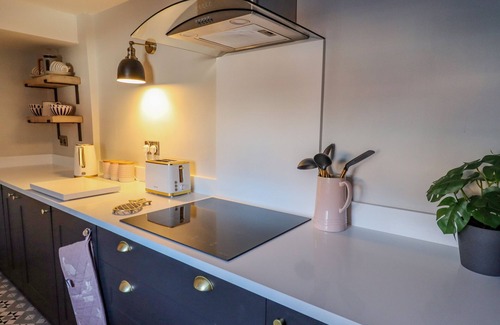Ruthin Cottage | RHIF SAITH, pet friendly, luxury holiday cottage in Ruthin