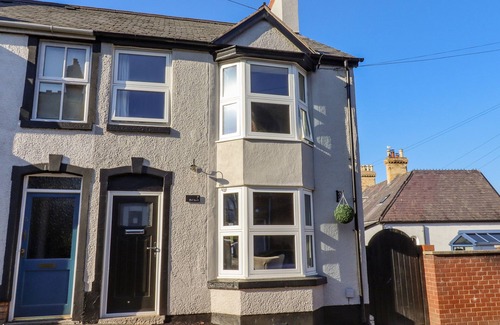 Ruthin Cottage | RHIF SAITH, pet friendly, luxury holiday cottage in Ruthin
