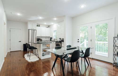 Rhinebeck House | Rhinebeck Retreat with Pond Views near the Omega Institute