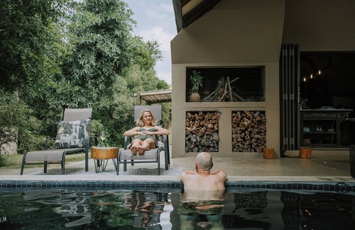 Thorny Bush Game Reserve Villa | Rhino's Rest Private Luxury Villa