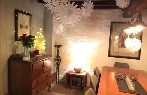 Llanybydder House | Rhiwson Uchaf Lampeter