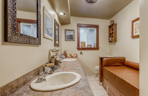 Rhododendron House | Rhododendron Retreat