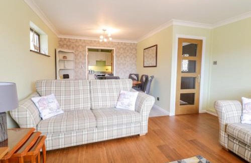 Morfa Bychan House | Rhos Deiniol