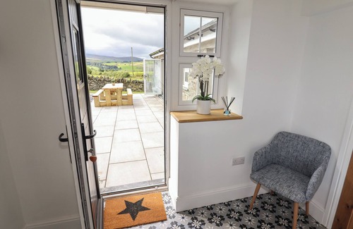 Cwmtirmynach Cottage | RHOS LAS, pet friendly, character holiday cottage in Cerrigydrudion