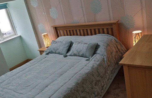 Crosswell Bed & Breakfast | Rhostwarch Bed and Breakfast