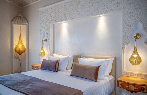 Riad Zitoun Jdid House | Riad Glatt K: a Luxurious Oasis in the Heart of Marrakech.