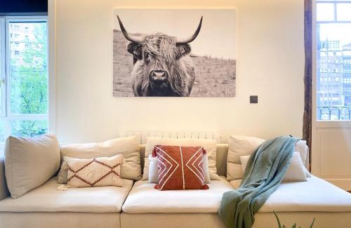 Bilbao Old Town Apartment | Ribera AC by Staynnapartments