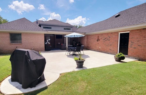 Montgomery House | Richland Promise: 3 bdrm/3 bthrm