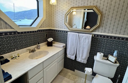 Rico Bed & Breakfast | Rico Mine Shaft Inn