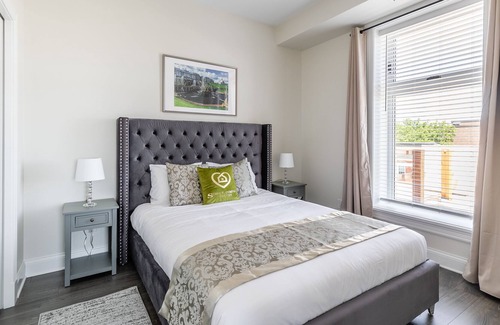 Smiths Falls Apartment | Rideau 2Br Signature Apartments. Free Parking