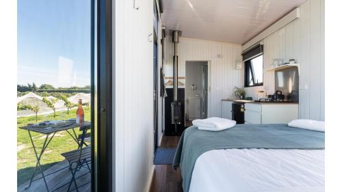 Burnham House | Riesling Cabin by Tiny Away