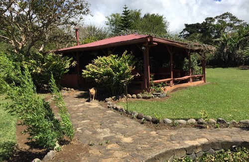 San Rafael de Heredia Ski Chalet | Right Around the Corner, Near Everywhere You Want to the Heredia Hills