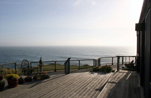 Stewarts Point House | RIGHT ON THE OCEAN BLUFF with Romance and Luxury: When ONLY THE BEST Will Do.