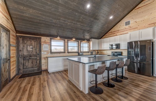 Martindale House | Right Turn Ranch I Familes, stargazing, Martindale