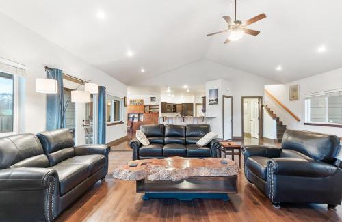 Laclede House | Riley Creek Retreat