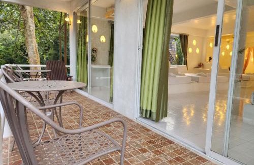 Suan Phueng Resort | Rimkao Valley Resort