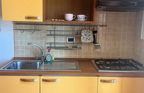 Rio Marina House | Rio Marina studio apartment in a characteristic residence 10 meters from the sea