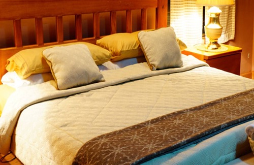 Lumbisi Bed & Breakfast | Rio San Pedro B&B