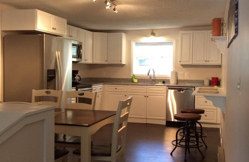 Westfield Apartment | Rising Rose- Get Away, Private Entry/Patio, Wifi, A/C, Smart TV, ADA Accessible