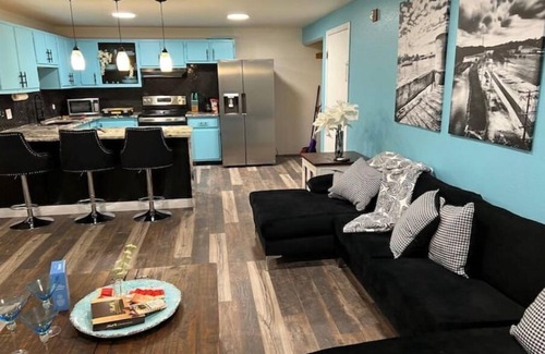 Appleton Apartment | Ritchie’s Residences of Kensington: Urban Pelican