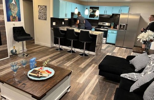 Appleton Apartment | Ritchie’s Residences of Kensington: Urban Pelican
