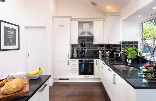 Bowland Bridge Cottage | RIVER BARN, luxury holiday cottage, with open fire in Town End