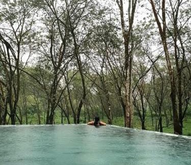 Bulathsinhala Cabin | River Bend Hideout