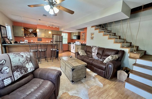 Hartford Cabin | River Cabin