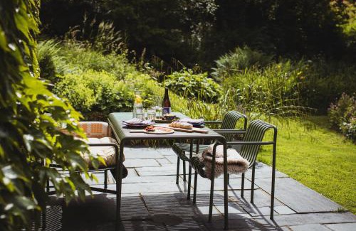 Llanfair Caereinion House | River Cottage, a luxurious and cosy riverside cottage for two