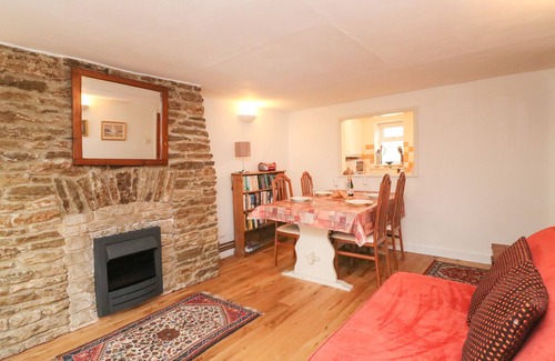 Burton Bradstock Cottage | RIVER COTTAGE, pet friendly in Burton Bradstock