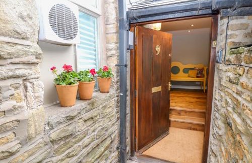 Hayfield House | River Cottage Hayfield