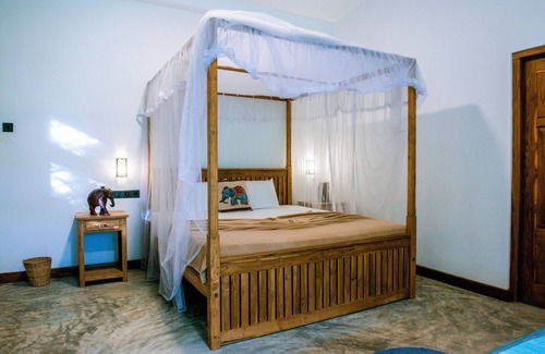 Wellawaya Hotel | River Cottage