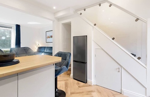 Exeter House | River Exe Cottage - Short Stays UK Ltd