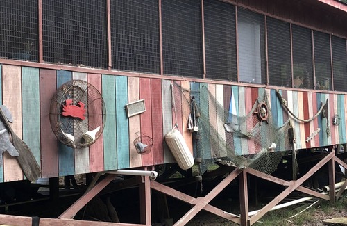 Vernon Cabin | River front guest suite