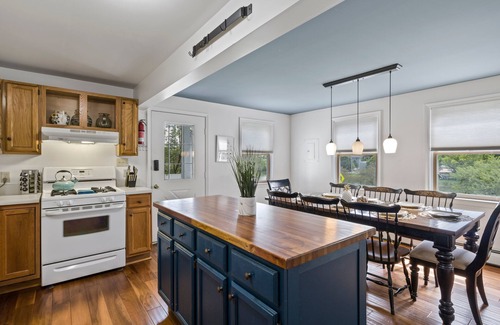 Ithaca House | River front in the heart of Ithaca!
