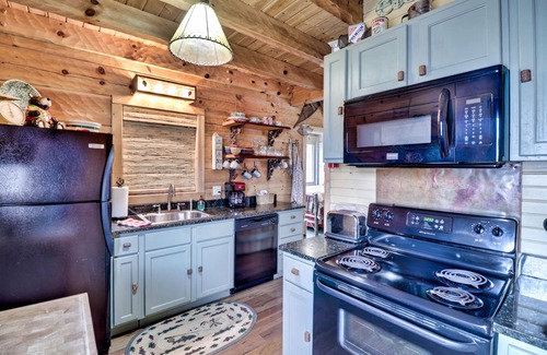 Boswell Cabin | River Front Relaxing Log Cabin Unwind-Refresh-Enjoy - Great View!