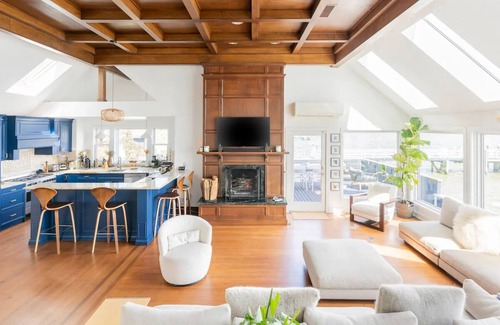 South Nyack House | River front with large decks and dock over the Hudson