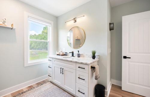 Rhodhiss House | River Lofts - Onyx & Catawba Cottages
