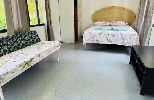Cooktown Hotel | River of Gold Motel
