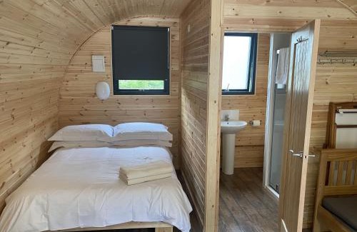 Abercwmboi House | River Pod 3 Pet Friendly