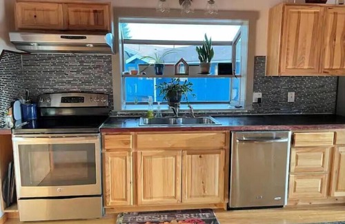 Mendenhall Valley House | River Retreat on The Mendenhall/Near Airport and Shopping