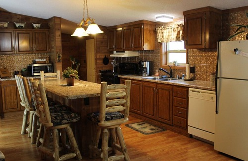 Ashland Cabin | River Rock Cottage Is Located On The Shore Of Lake Superior On Chequamegon Bay.