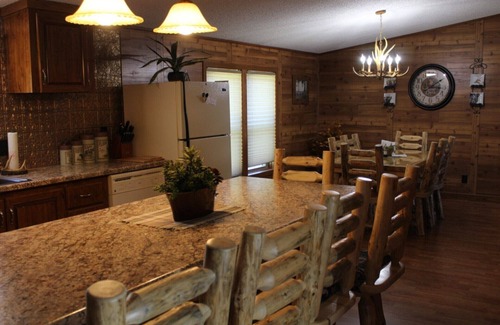 Ashland Cabin | River Rock Cottage Is Located On The Shore Of Lake Superior On Chequamegon Bay.