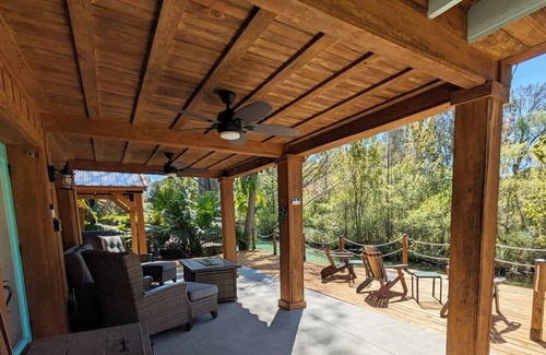 Spring Hill Cabin | River Run Retreat Weeki Wachee
