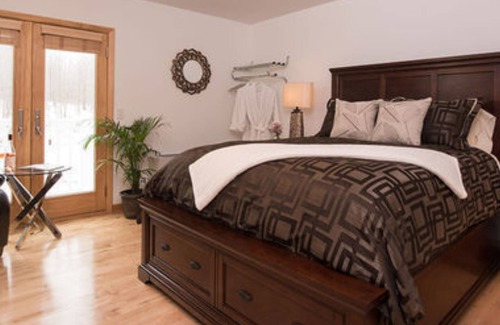 Attica Bed & Breakfast | River Spring Lodge