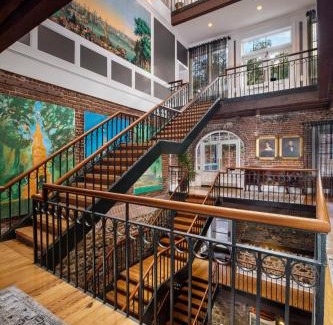 Historic District - North Hotel | River Street Inn