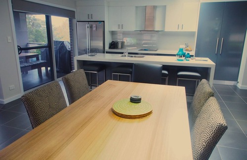Riverside House | River View House, beautiful river views, free wifi.